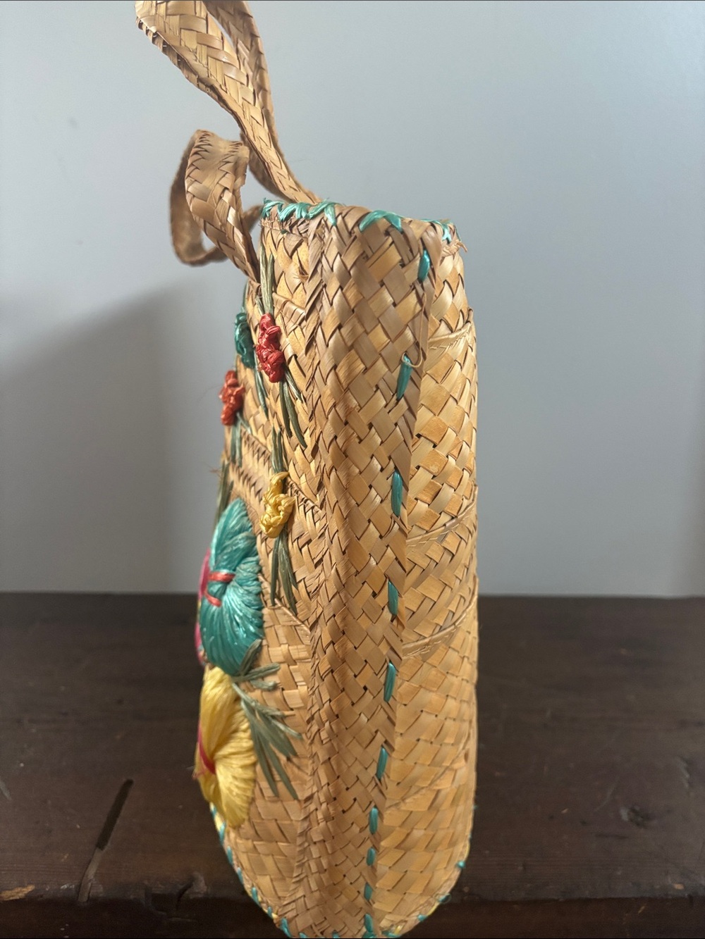 Vntg 1960s Nassau Bahamas Straw Beach Tote – Colorful Raffia Floral & Palm Tree - Picture 4 of 8